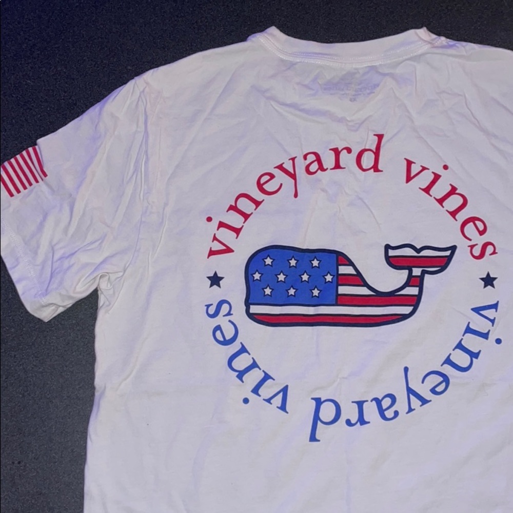 Vineyard Vines Tee